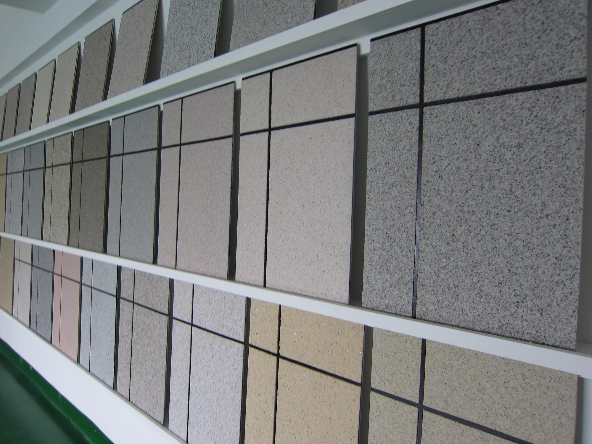 Natural stone-like coatings